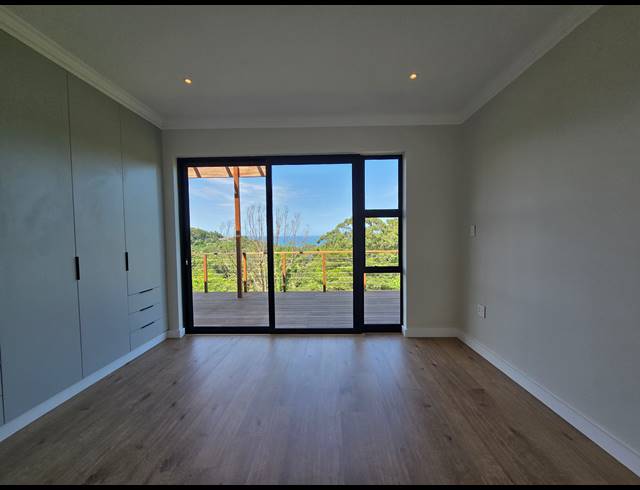 4 BEDROOM HOUSE FOR SALE IN NEW SALT ROCK CITY
